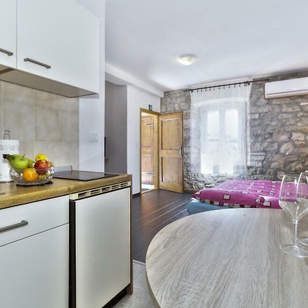 Apartmani Anna Umag Zewnętrze zdjęcie
