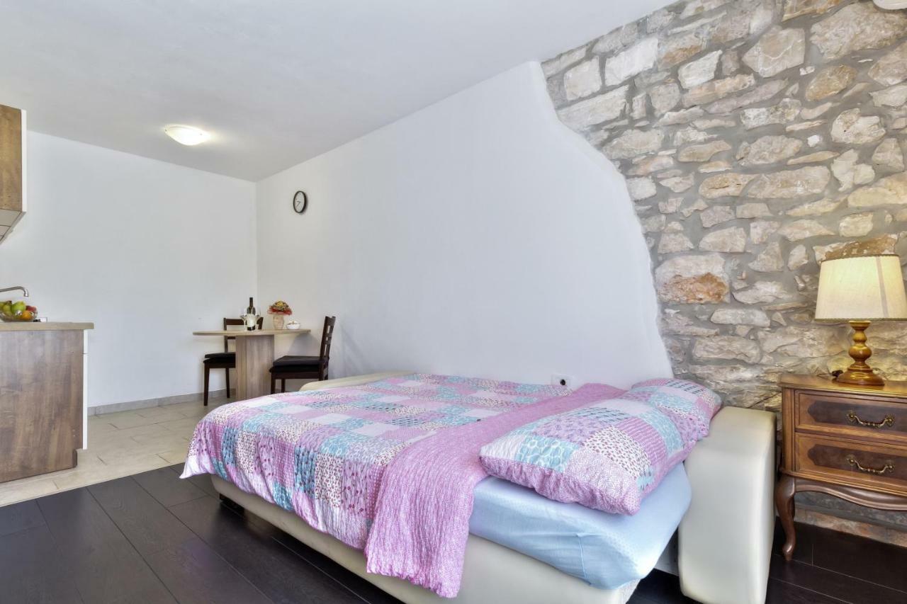 Apartmani Anna Umag Zewnętrze zdjęcie